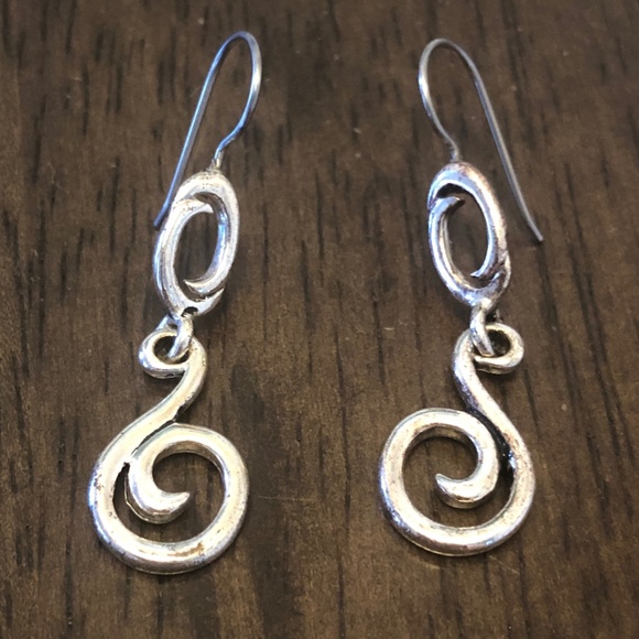 Silver swirl earrings - Picture 2 of 3